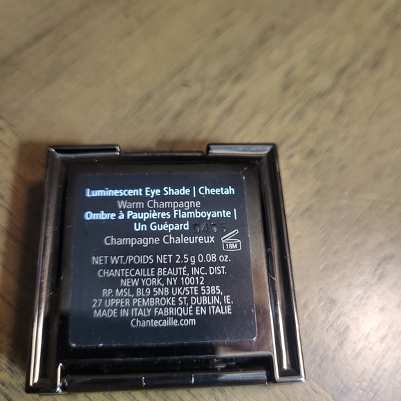 Chantecaille Feather Design Eyeshadow - Radiant Gold - Picture 6 of 7